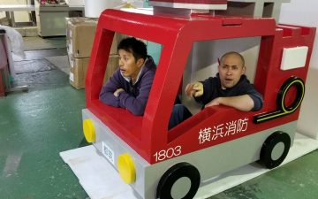 消防車のオブジェ（発泡スチロール造形）